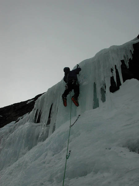 Mike leading the short but vertical section on pitch 2.