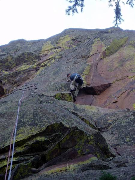 Chuck starting the finger traverse (not quite a hand traverse). The horizontal crack is totally invisible from the base of the crag, and that is why I hesitated to do this difficult-looking climb (not that it's easy!).