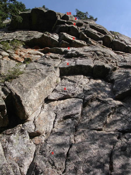 Iron Maiden. Cruxes at the second bolt and the roof above the fifth bolt.