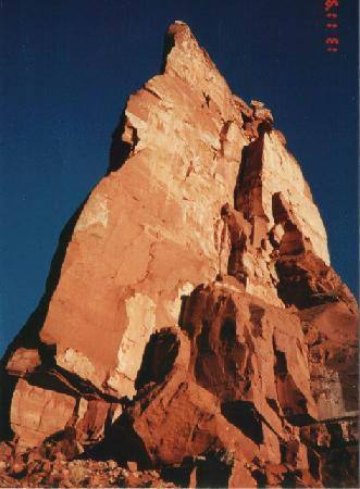 Route photo, the Kor-Ingalls route follows the obvious crack and chimney system up the middle of the face.