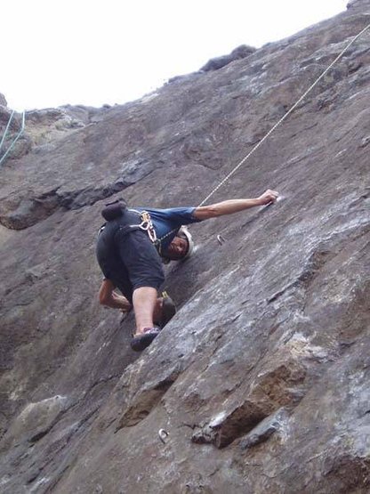In the middle of the thin crimper moves on the upper slab. Without using the bolt on the adjoining route, this is too scary for me.