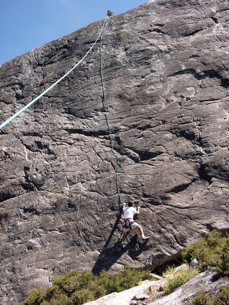 Joe starting up Sundaze with route clearly shown above. This start was actually not the correct start which is a bit to the left where the bolts are which Paul completely did not see!