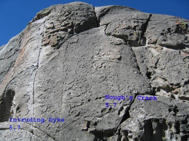 Intruding Dike and Hough's Crack on Lower Breadloaf