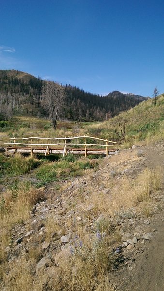 New bridge crossing for Greenhorn Creek
