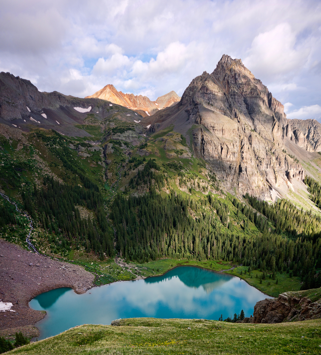 Blue Lake Hiking Trail Lower Blue Lake From The Blue Lakes Trail