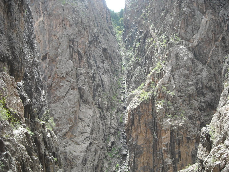 Looking across Long Draw to the far side of the canyon.