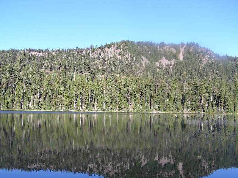 Middle Lake from Seven Lakes Trail.