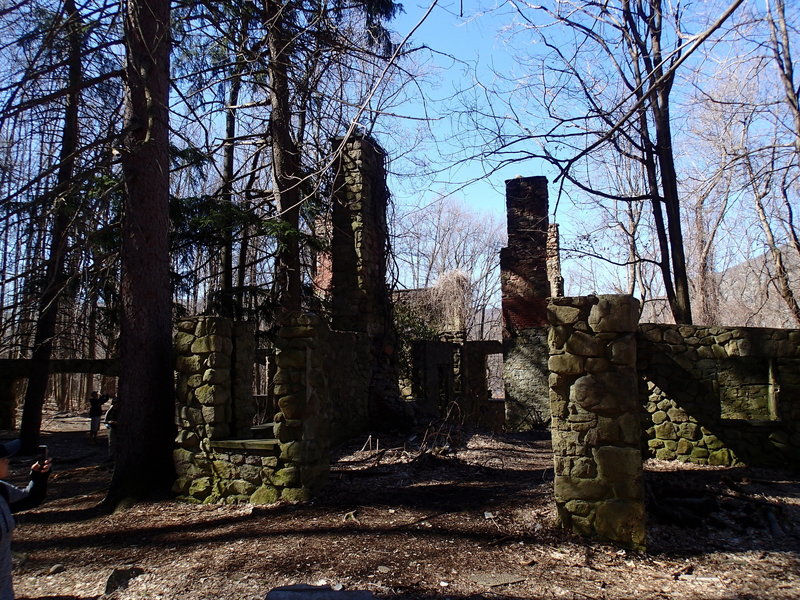 Ruins along the Cornish Trail.