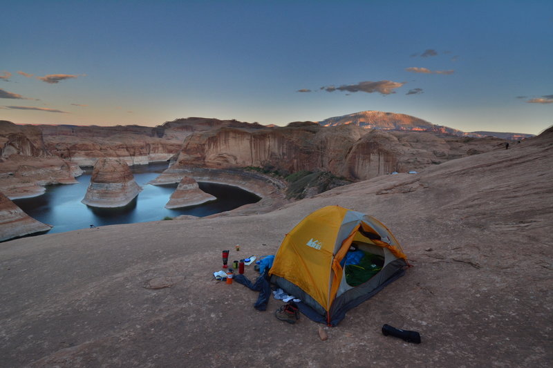 reflection canyon hike