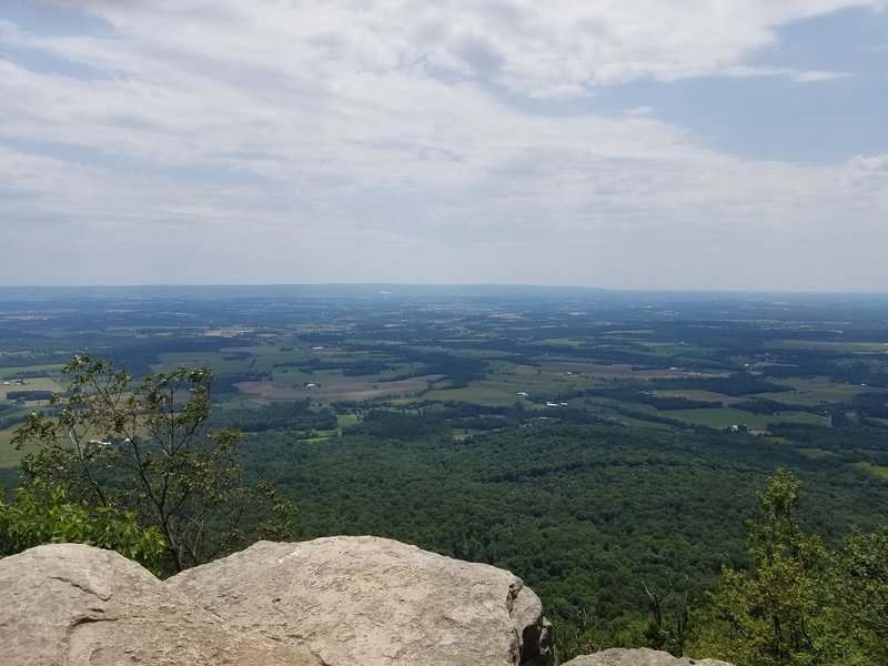 The Flat Rock Trail delivers a bird's eye view of the cumberland valley
