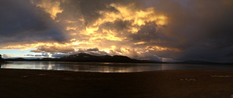 Lake Davis glimmering in the evening light