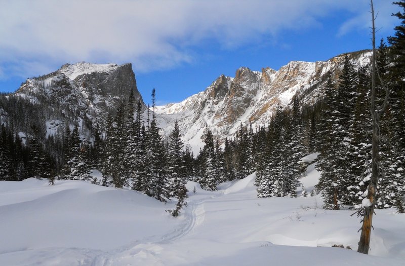 Approaching Dream Lake in the winter