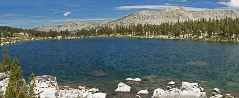 Lake 10700, looking towards Glacier Divide, which is on the other side of Evolution Valley