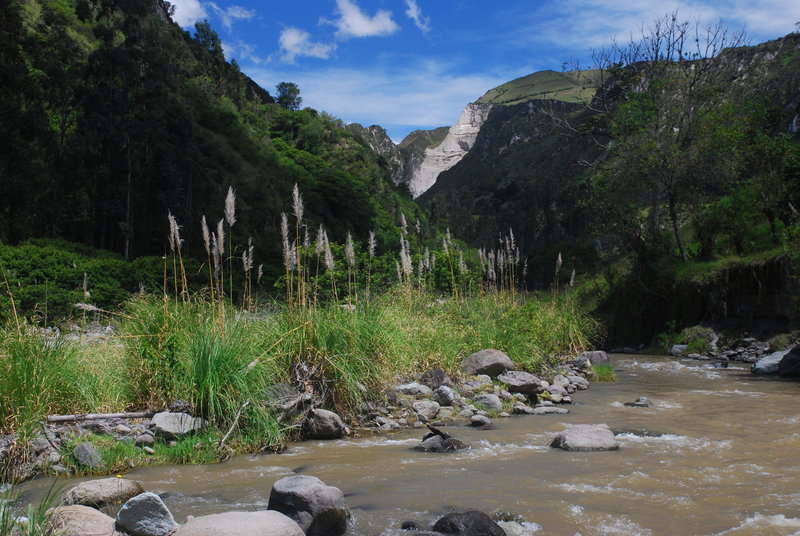 Valley floor along the Quilotoa Loop between Isinlivi and Chugchilan.