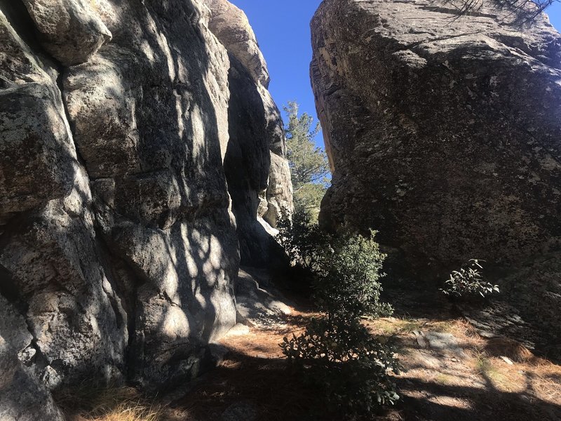 Good place to do a little bouldering, about 1.2 miles from San Pedro TH.