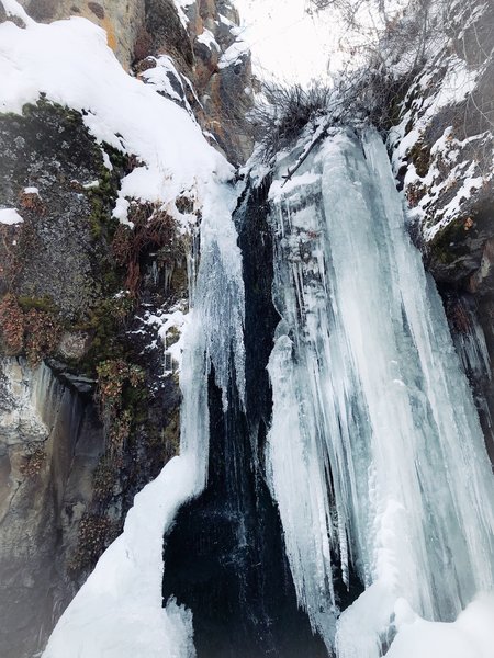 Quick and easy snowshoe trail with benefits. Ross Falls, Idaho