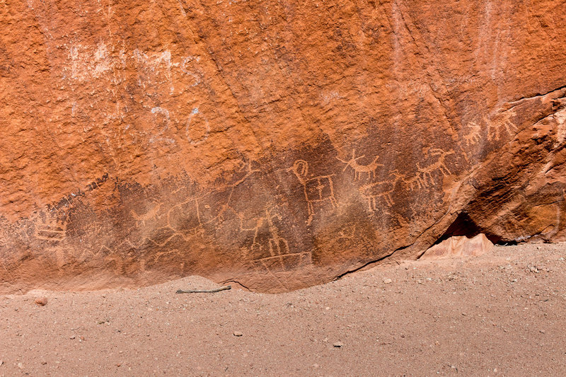 A large boulder just off the trail has a number of interesting petroglyphs at the bottom