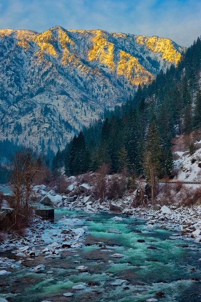 Icicle Creek from the tailhead Parking lot