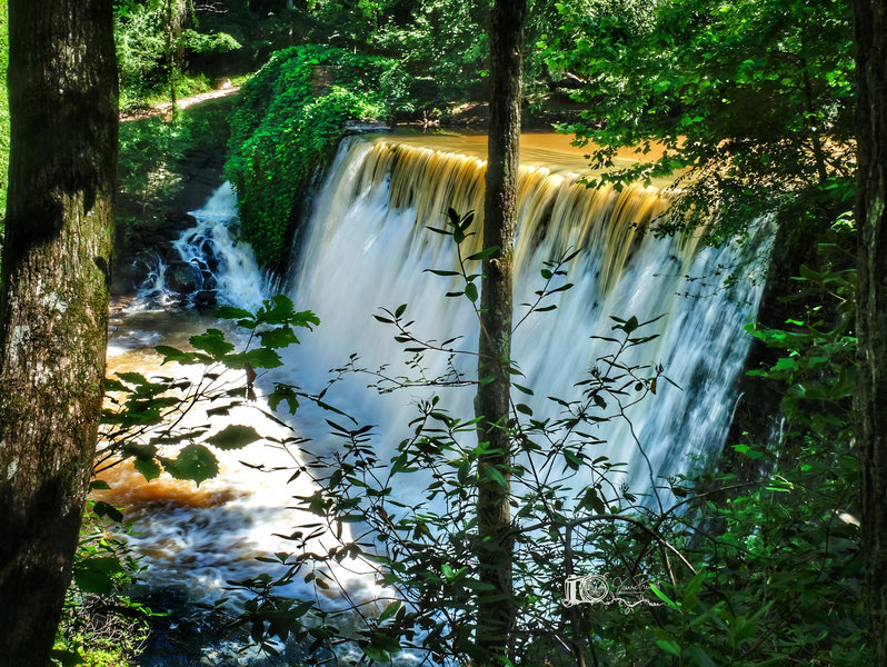 Vickery Creek Falls