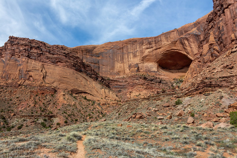 The alcove and the ascent from the bottom of Trail Canyon