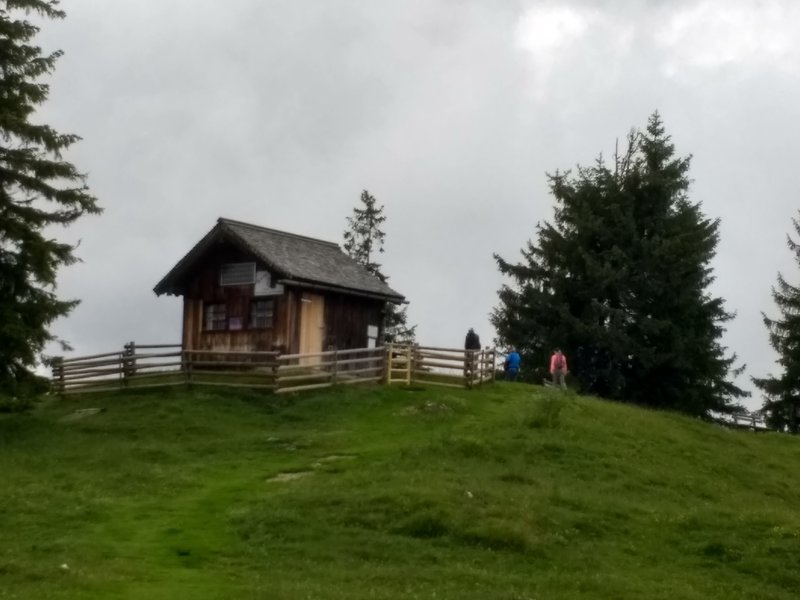 Bezoldhütte, Toter Mann Peak