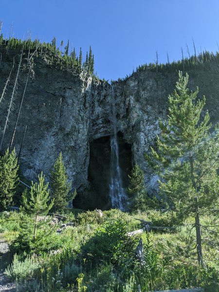 Fairy Falls Trail Hiking Trail Yellowstone Wyoming