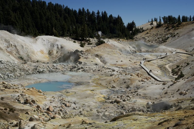 View of the Bumpass Hell area from the Frying Pan Trail.