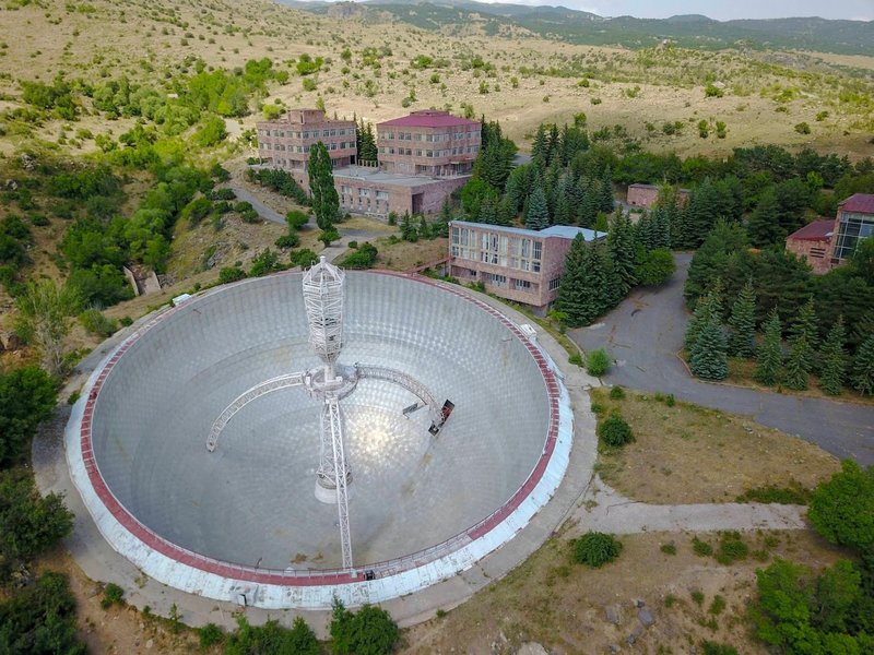 Radio-optical telescope