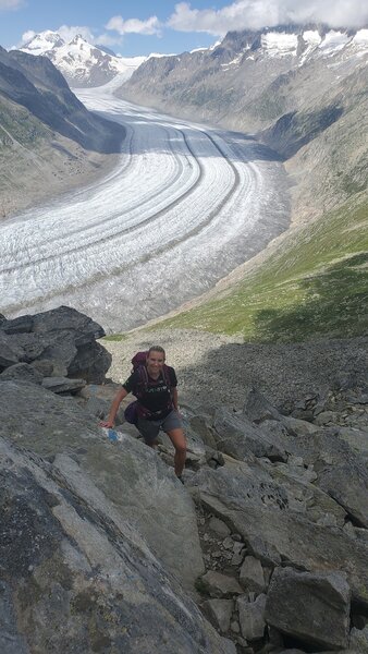 Aletsch glacier, note the blue and white trail marker.