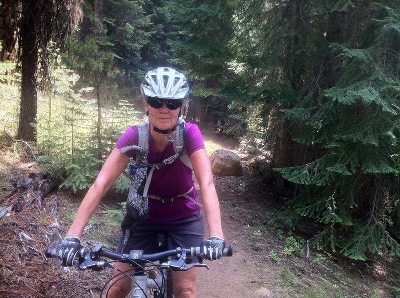 Near the start of the singletrack, looking strong