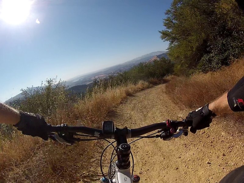 Snyder Trail / Knapp's Castle