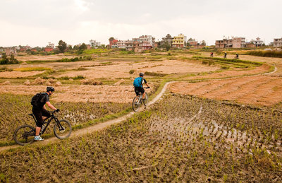 Following footpaths near Bhaktapur