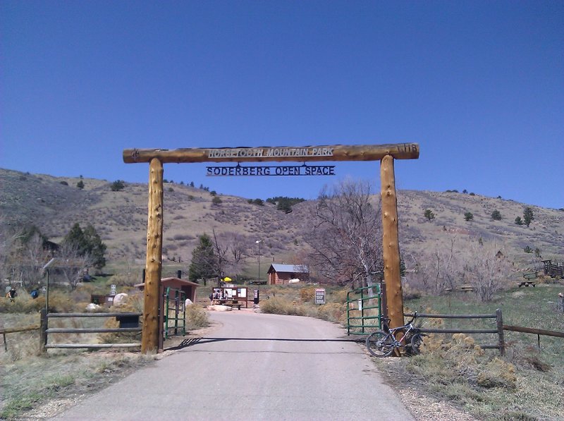 The entrance to the Soderberg Open Space parking lot at Horsetooth ...