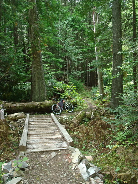 Bead Lake Trail