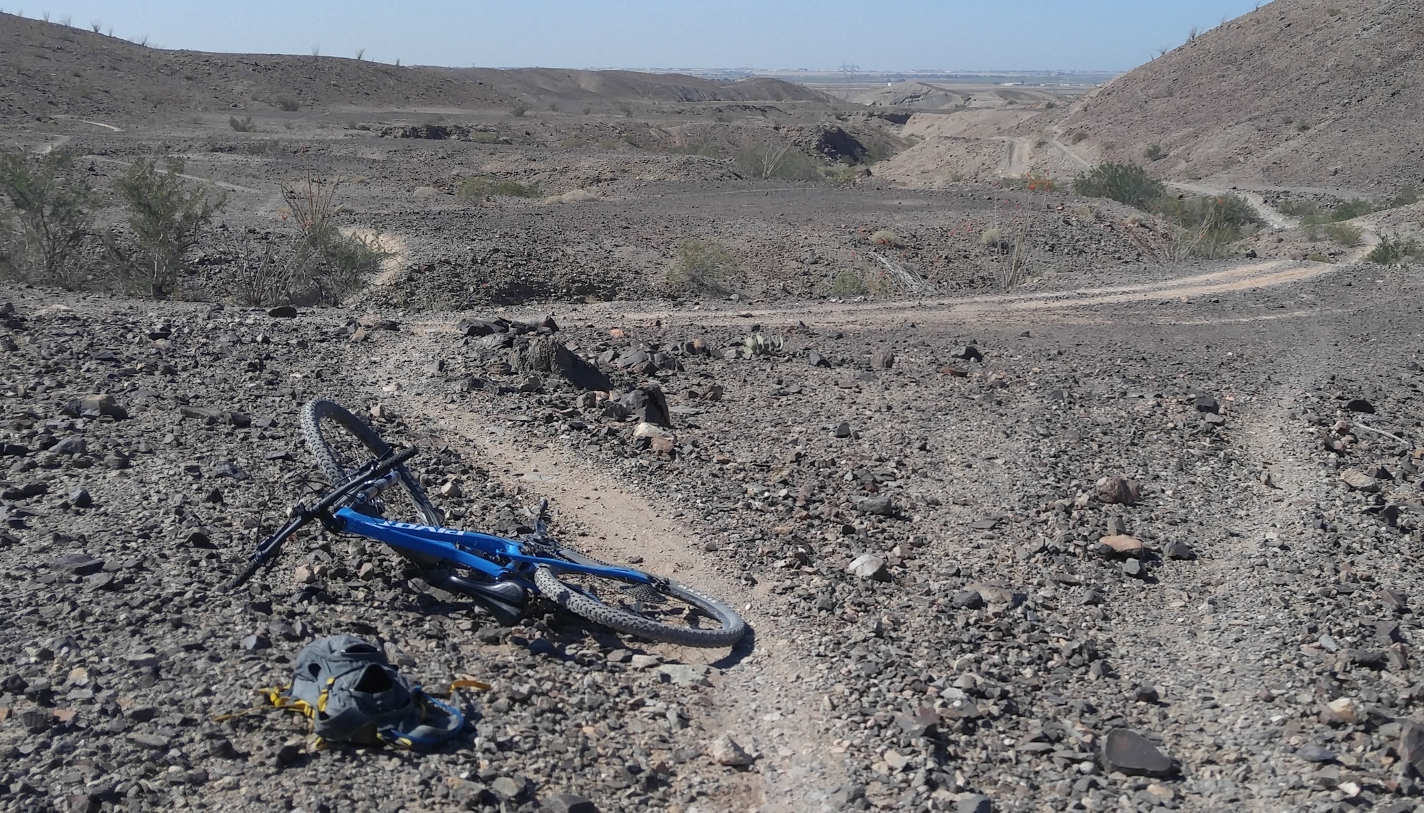Looking back toward Yuma at the intersection of Birdpole (in the