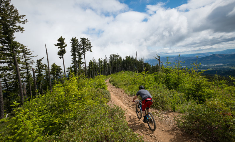 A racer speeds down the ridge line on 2 Chair (160) during the Cascadia Dirt Cup.
