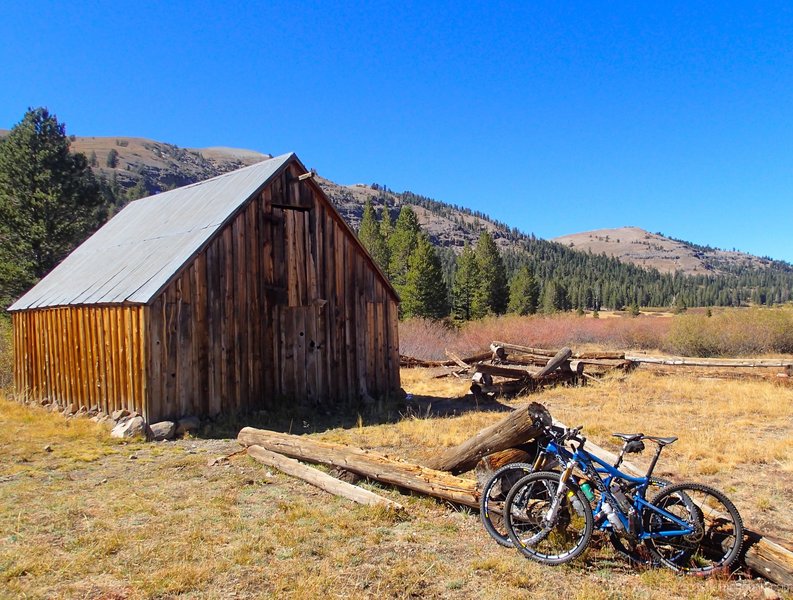 Historic settlers cabins in Meiss Valley.