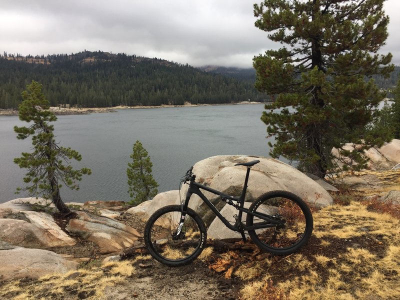 Lake Alpine Loop
