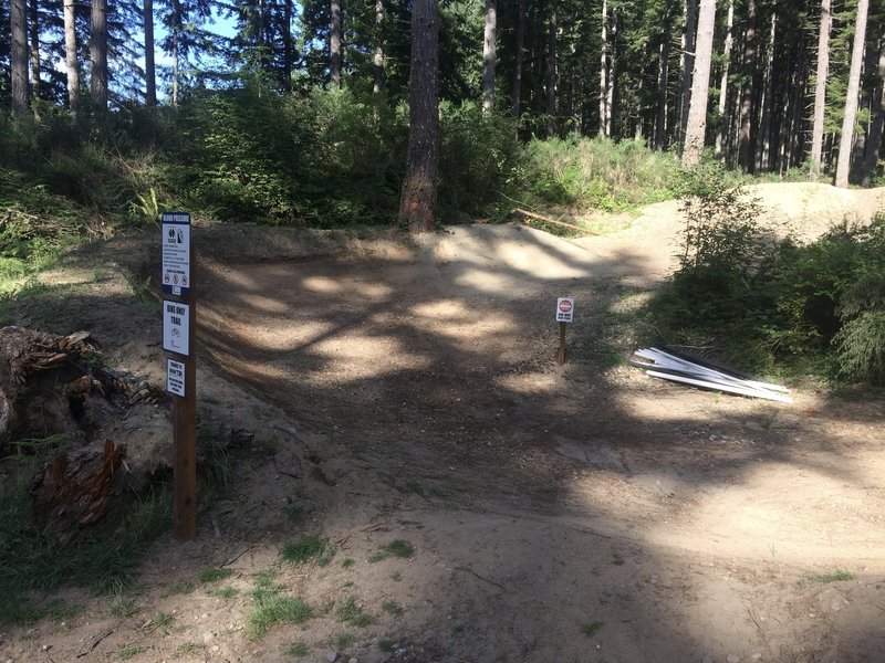 Main Trail