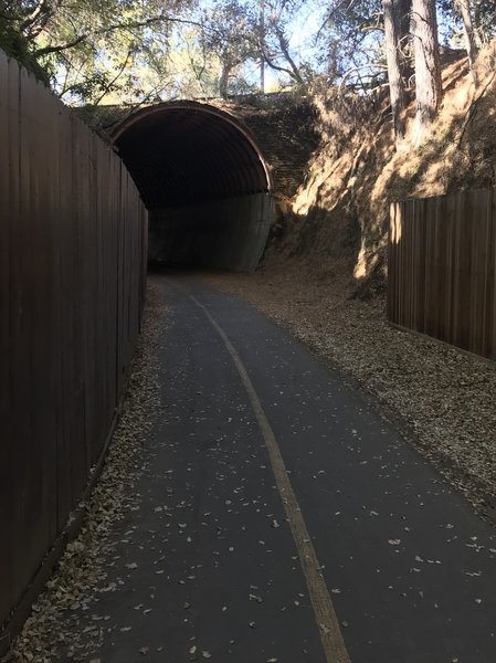 Tunnel