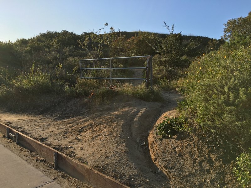 Ladera Ridge Trail